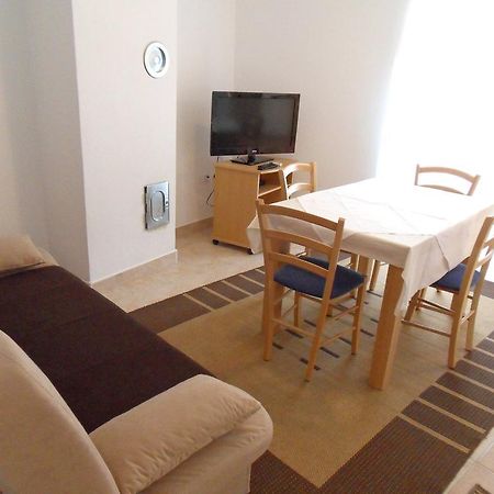 Apartments Petricevic 2 Селце Экстерьер фото