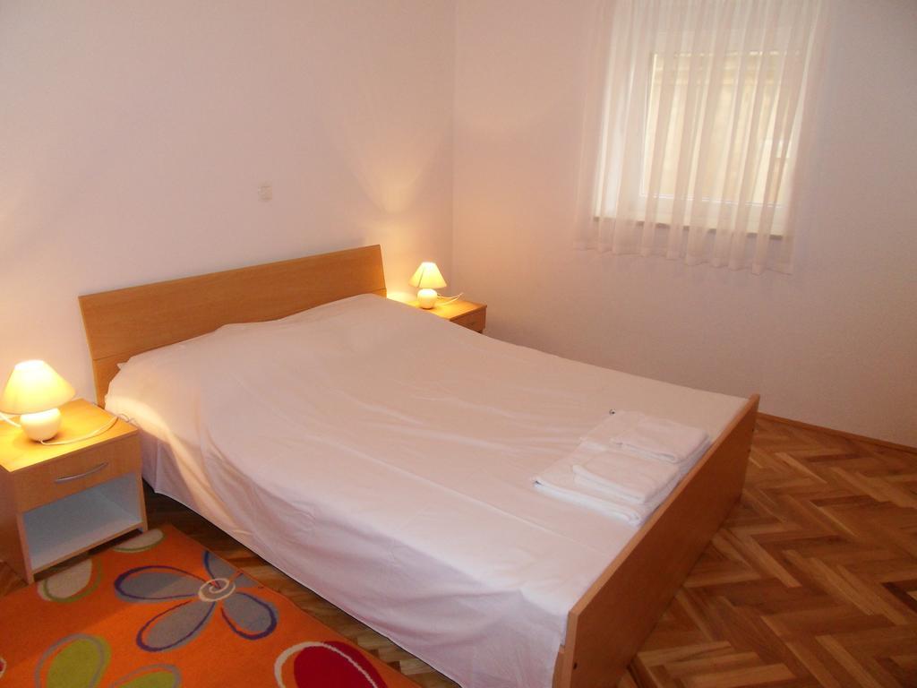 Apartments Petricevic 2 Селце Экстерьер фото