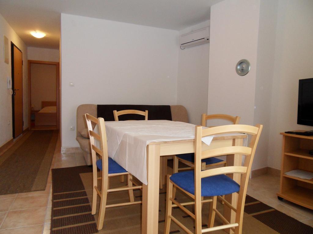 Apartments Petricevic 2 Селце Экстерьер фото