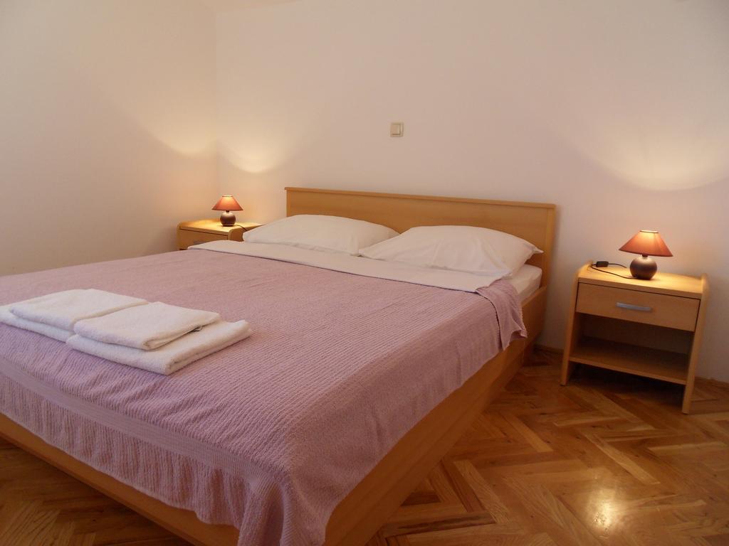 Apartments Petricevic 2 Селце Экстерьер фото