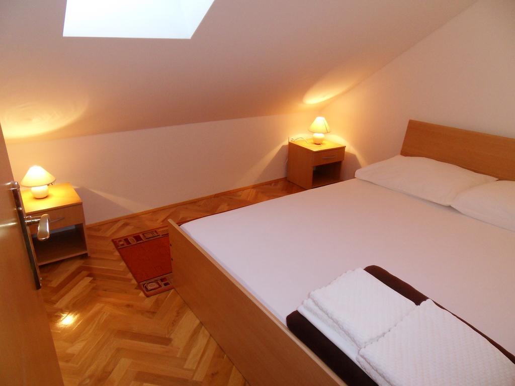 Apartments Petricevic 2 Селце Экстерьер фото